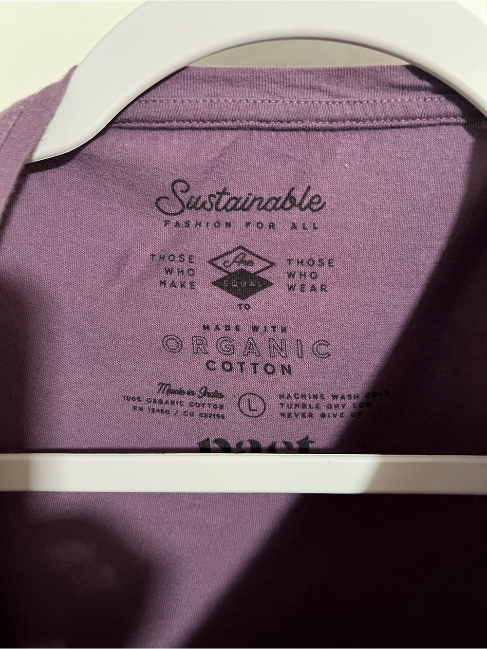Pact Organic Cotton Short Sleeve Shirt in Eggplant Purple Size Large Womens - Picture 6 of 6